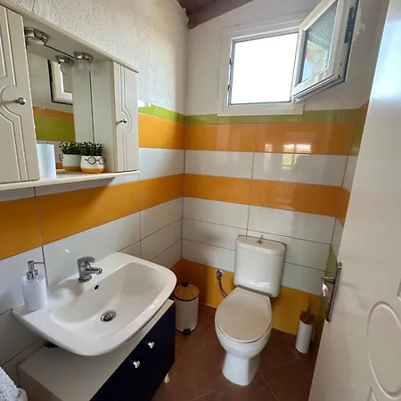 Wanderlust 2 Families House Kavalas