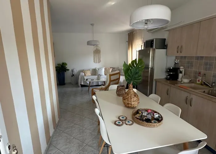 Wanderlust 2 Families House Kavalas